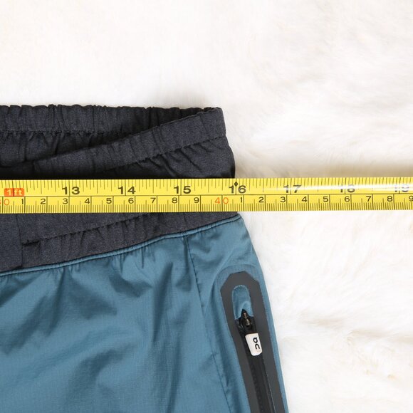 ON RUNNING Swiss Designed Running Pants | Size Large - Picture 11 of 13